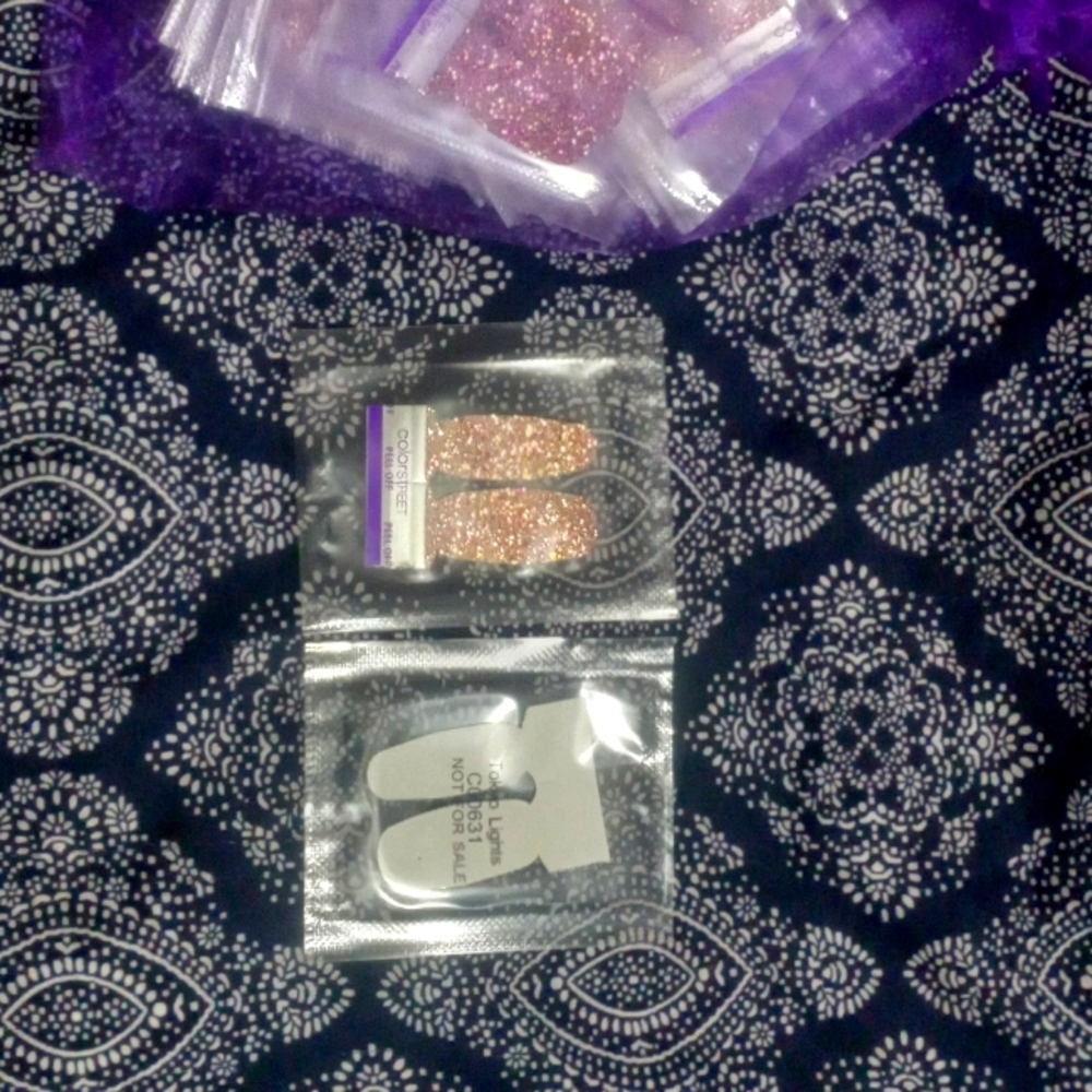 Color street twosies nail strips